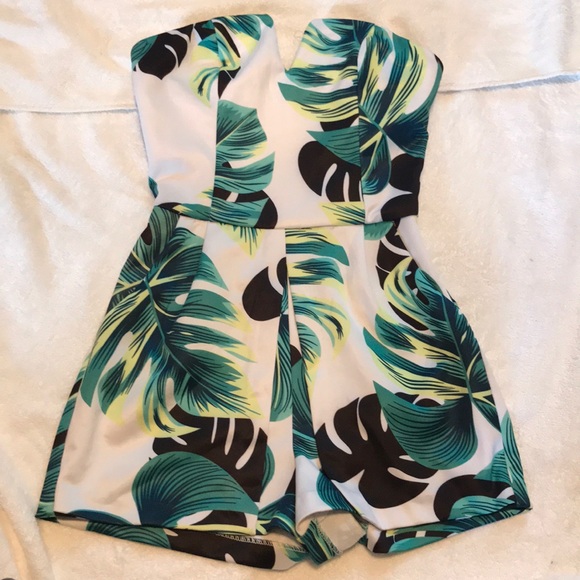 Charlotte Russe Other - Romper